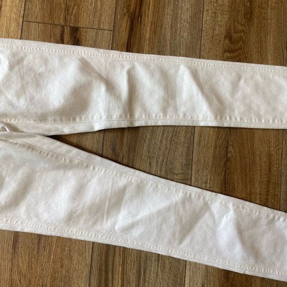 Madewell 10" High-Rise Skinny Jeans in Pure White - Picture 3 of 9